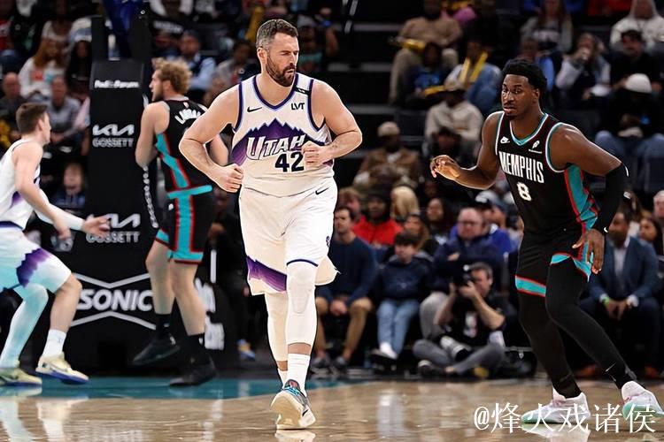 乔治狂轰39+6+8,得分生涯新高!莫兰特复出21+10,缺阵时7胜4负 乔治狂轰39+6+8,得分生涯新高!莫兰特复出21+10,缺阵时7胜4负